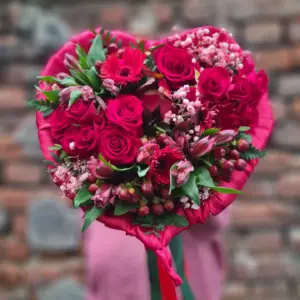 🌹 Atelier Valentine's Day: Buchet pe Suport în Formă de Inimă 💖